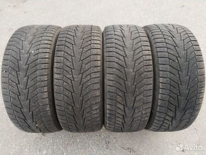 Hankook Winter I'Cept IZ2 225/45 R17