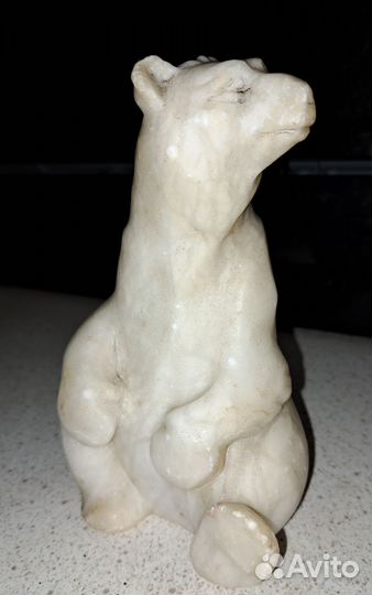 Статуэтка из мрамора