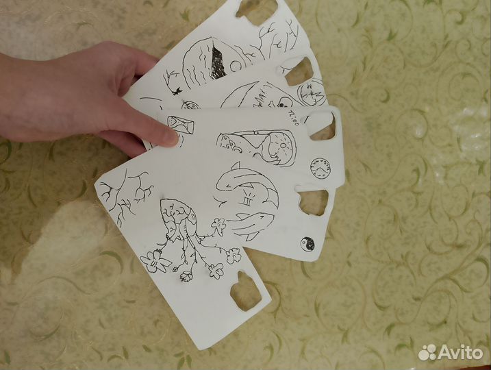 Чехлы на телефон