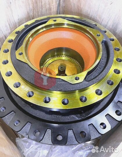 Бортовой редуктор Hitachi ZX670LCH-3 9254462