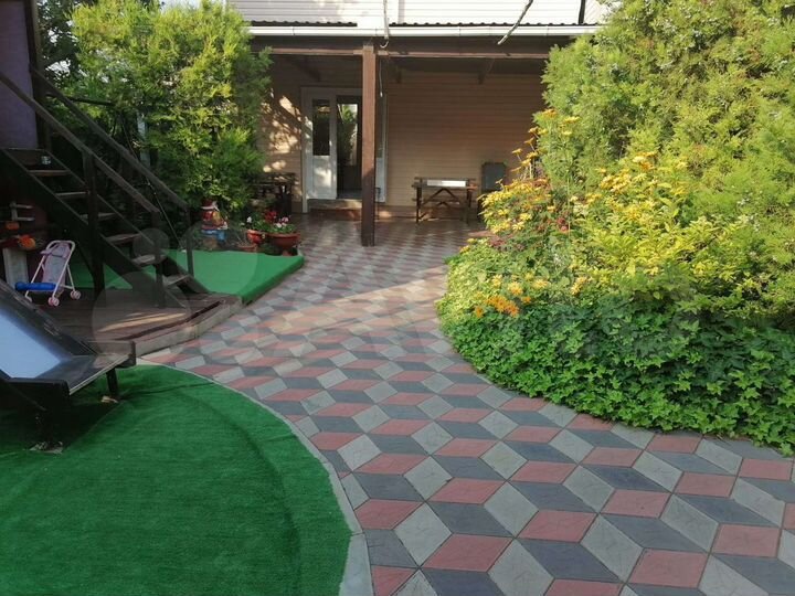 Дом 100 м² на участке 8 сот.