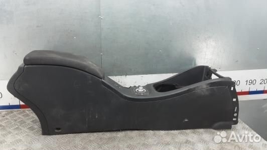 Подлокотник центральный renault megane 3 (6NT03IX0