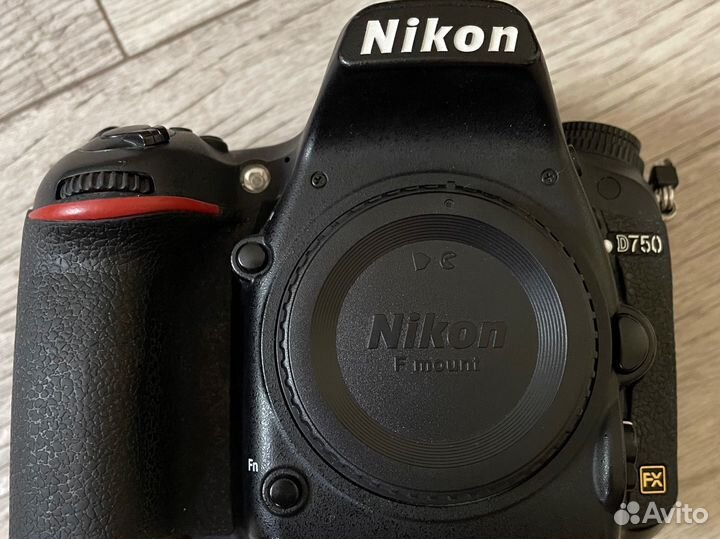 Зеркальный фотоаппарат nikon d 750