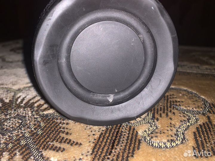 Колонка jbl в хорошем состояние