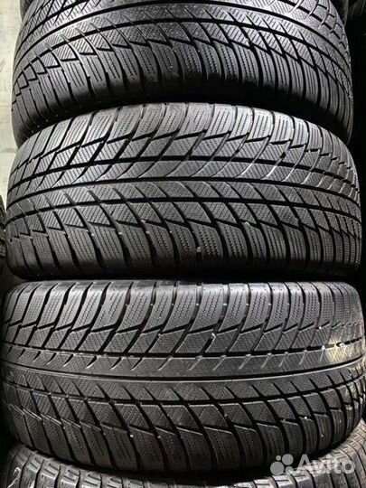Bridgestone Blizzak LM-001 225/40 R18