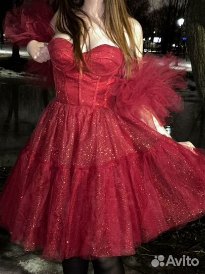 Вечернее платье