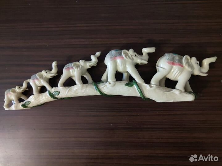 Статуэтка 5 слонов