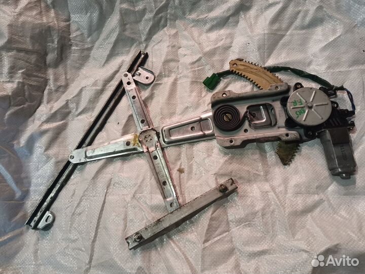 Стеклоподъёмник перед.правый Subaru Legacy BE5 BH5