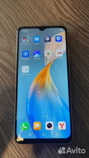 Itel P40, 4/128 ГБ