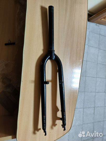 Вилка жесткая 26-27,5