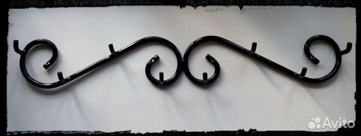 Вешалка кованая настенная