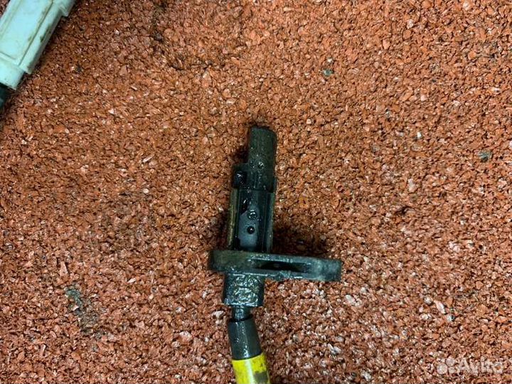 Датчик ABS передний правый Kia Rio 4 хэтчбек 1.4