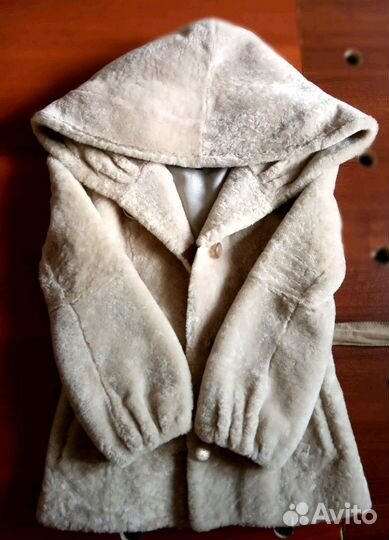 Новая мутоновая шуба необычного цвета