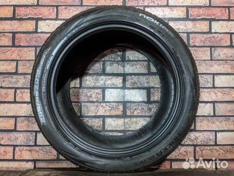 Nokian Tyres Hakka Black 245/45 R18