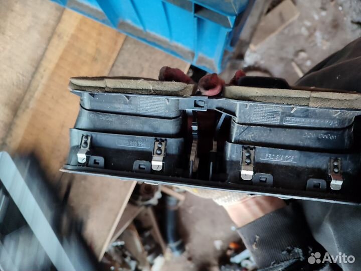 Центральный воздуховод volkswagen polo 5