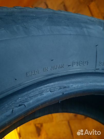 Bridgestone Blizzak Spike-02 215/65 R16 98T