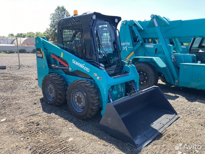 Мини-погрузчик Sunward SWL2820, 2022