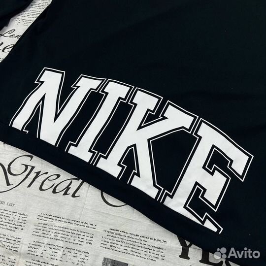 Лонгслив Nike