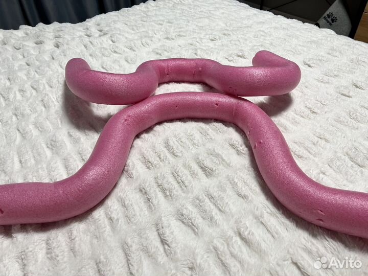 Нудл Aqua Bones держит форму