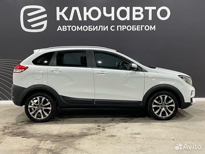 LADA XRAY Cross 1.6 CVT, 2020, 54 500 км