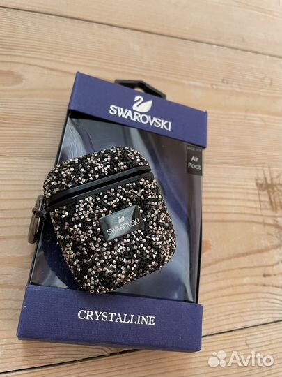 Чехол для наушников Apple AirPods