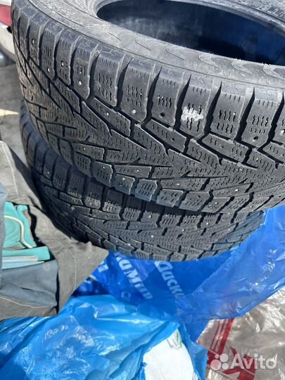 Nokian Tyres All Weather+ 235/65 R17 200VR