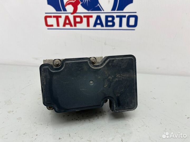 Блок ABS Renault Logan 2 K7MA812 2018