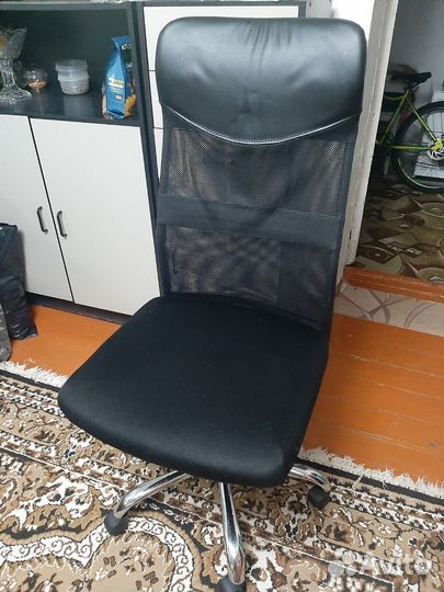 Компьютерное кресло