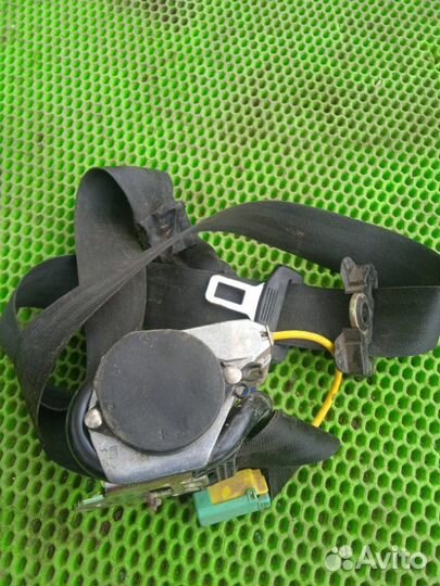 Ремень безопасности передний правый Porsche