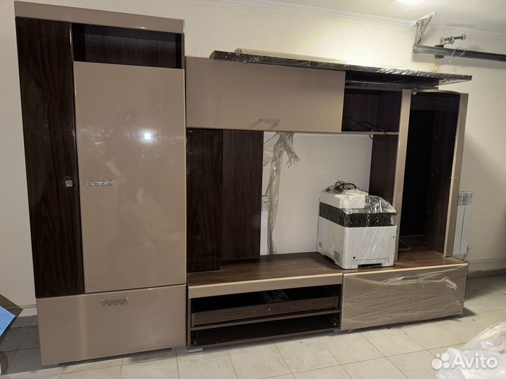 Стенка в гостиную со шкафом под тв бу