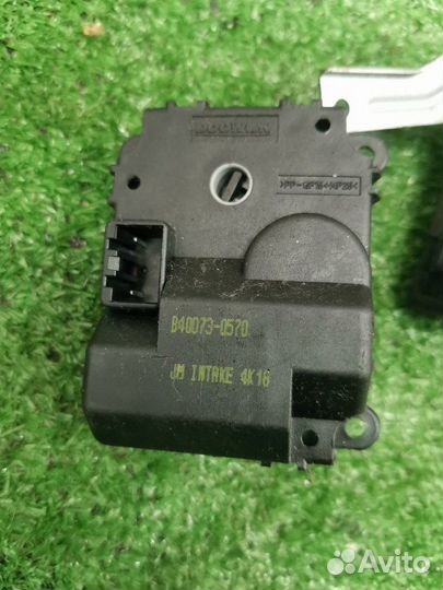 Сервопривод заслонок печки Kia Sportage 2 SUV 2.0