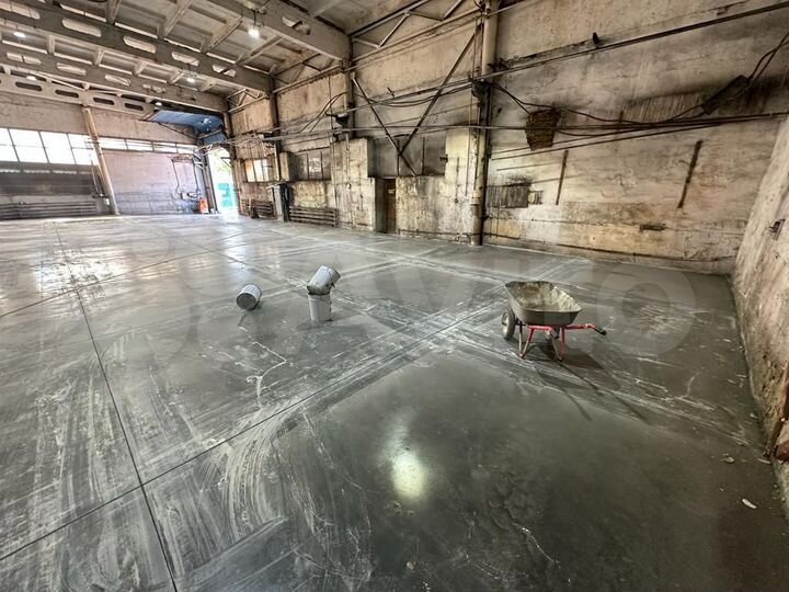 Склад, 923 м²