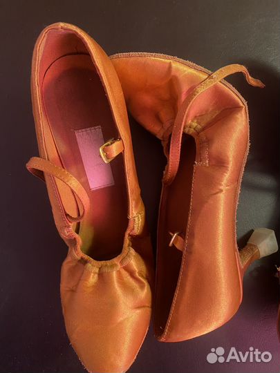 Обувь и накладки для танцев