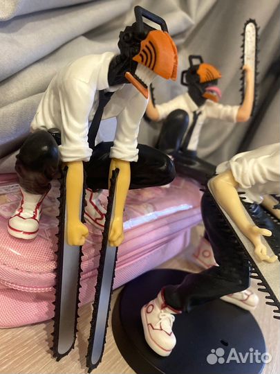 Чувак-бензопила аниме статуэтка