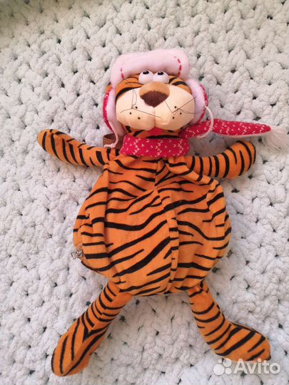 Тигр игрушка