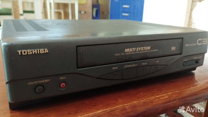 Видеомагнитофон Toshiba C3CZ
