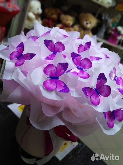 Букет с бабочками светящийся