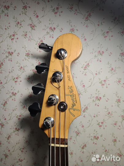 Fender American Deluxe Jazz Bass Shoreline Gold