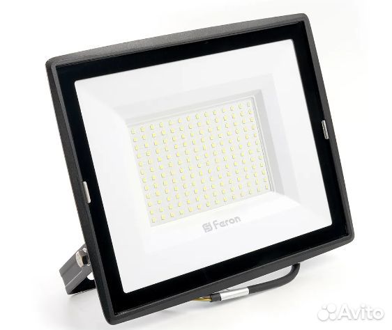 Светодиодный прожектор