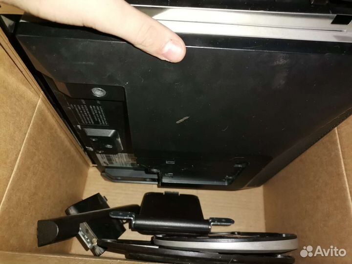 Коробка с мониторами