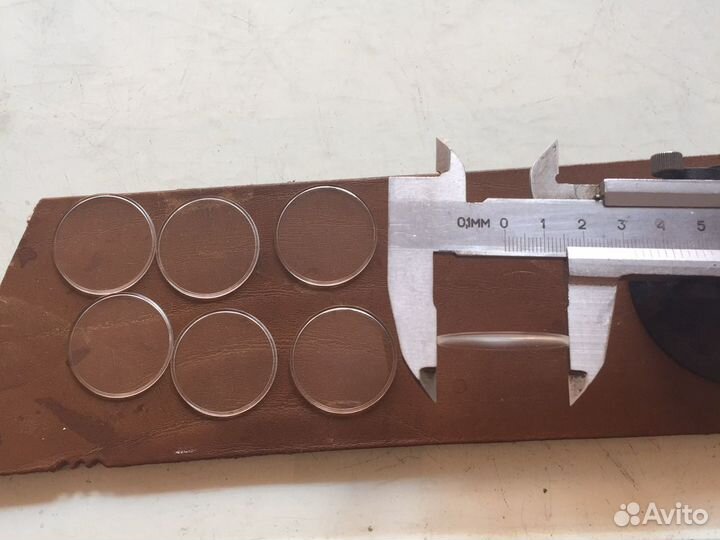 Стекло для часов (типа плекс)