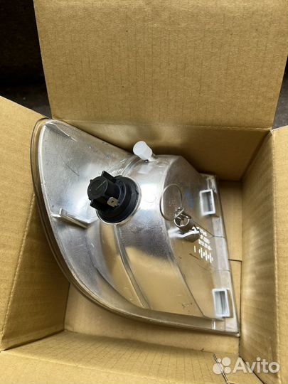 Поворотник Mercedes vito 638 Левый