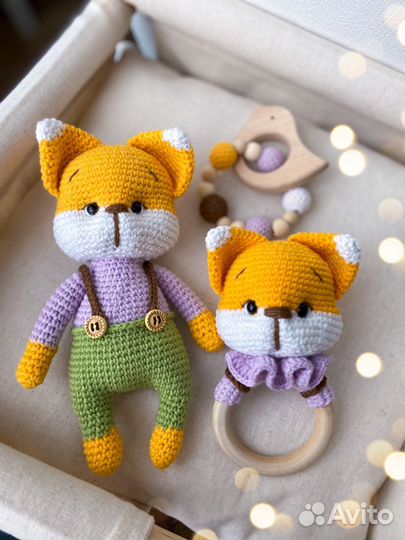 Вязаные лисята