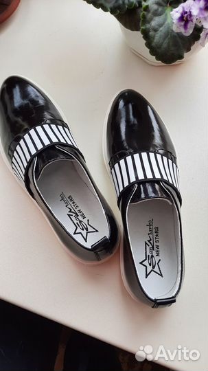 Туфли для девочки новые