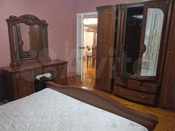 3-к. квартира, 95 м², 1/1 эт.