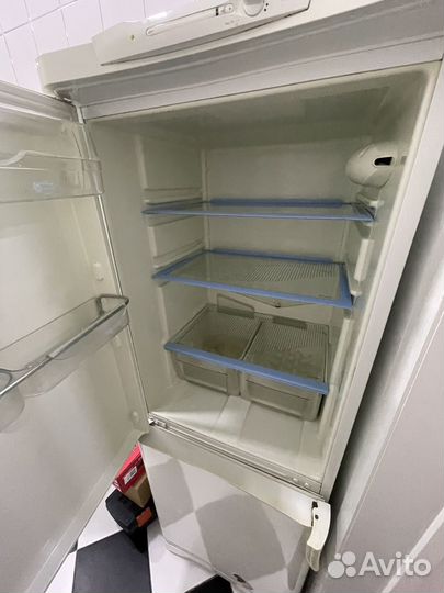 Холодильник бу indesit