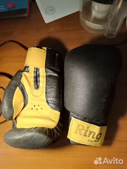 Боксерские перчатки