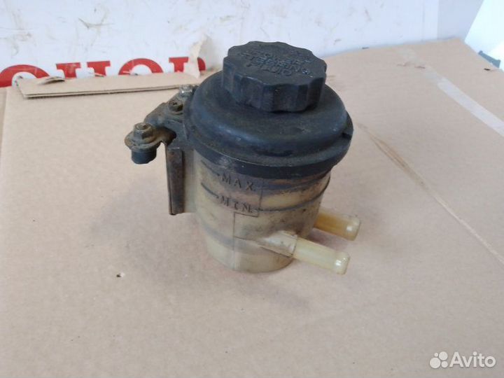 Бачок гидроусилителя руля Hyundai Getz 2004