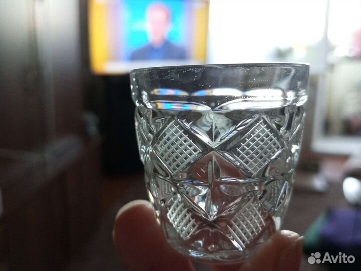 Графин с рюмками