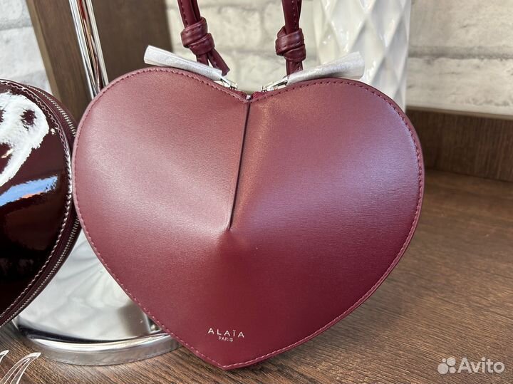 Сумка клатч сердце Alaia бордовая лаковая кожа